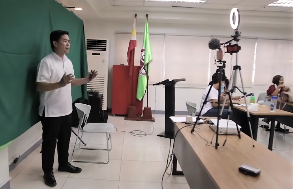 Now showing: Valenzuela streams school to boost distance learning