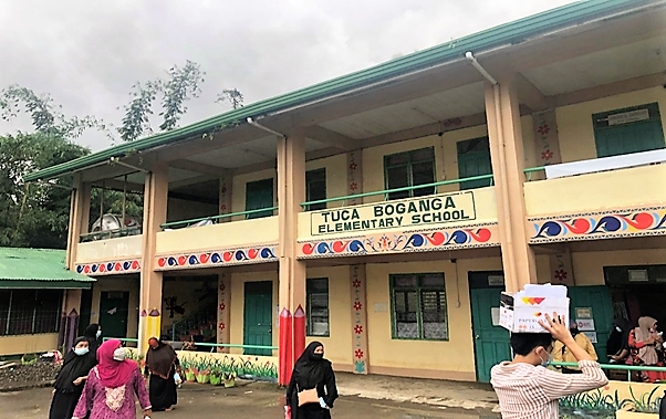 Happy Wednesday: Marawi school resumes reading program for young learners
